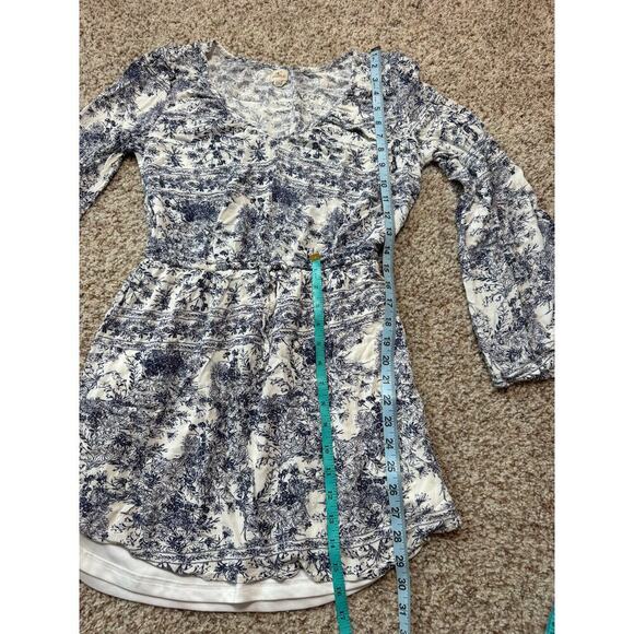 O'Neill Women's Mini Dress, Bell sleeves; women's Medium Blue floral/tropical - Picture 8 of 14